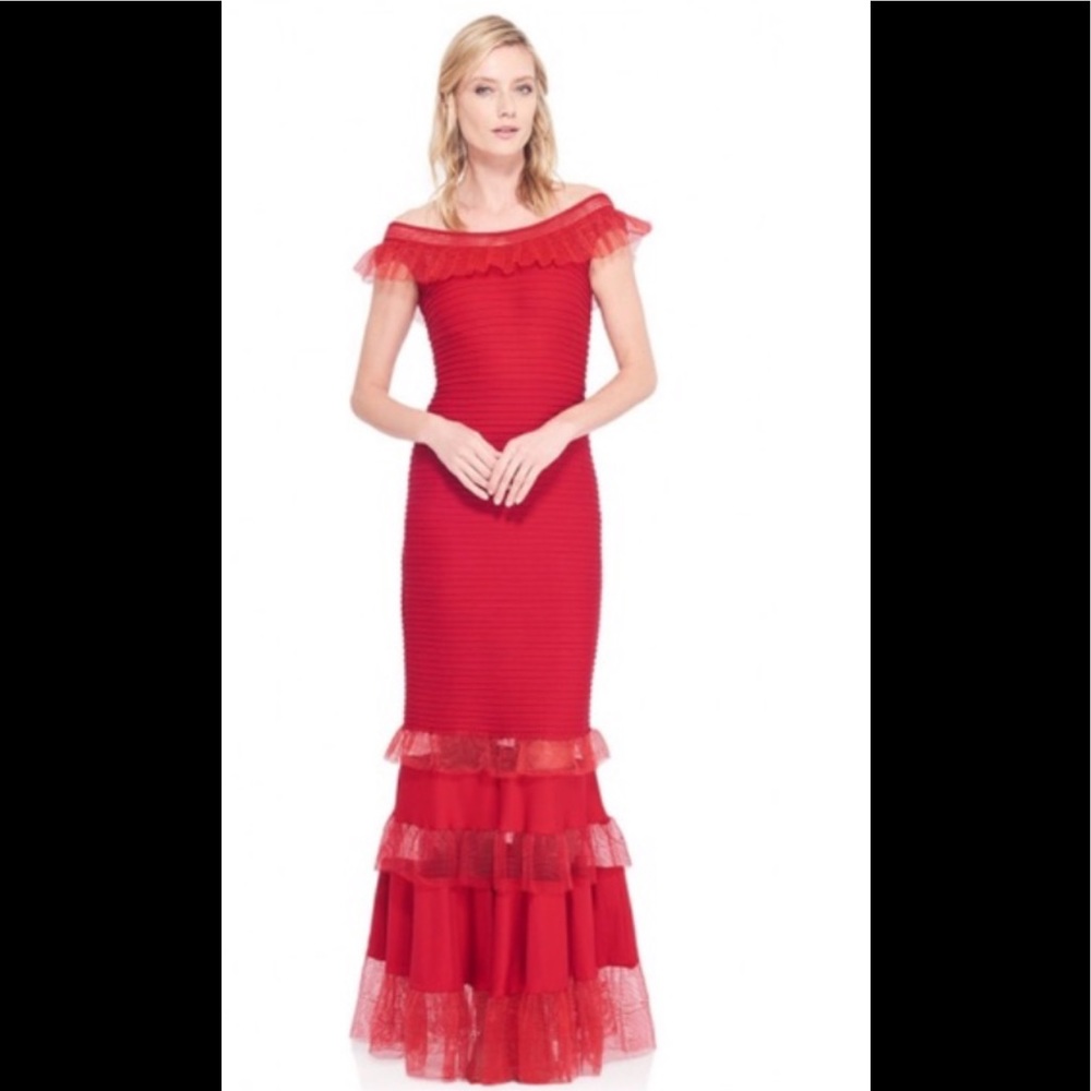 Beautiful Tadashi shoji red dress!